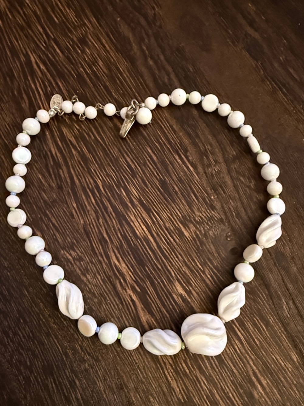 Vintage Miriam Haskell Classic White Beaded Necklace - Elegant Pearl-Look Design